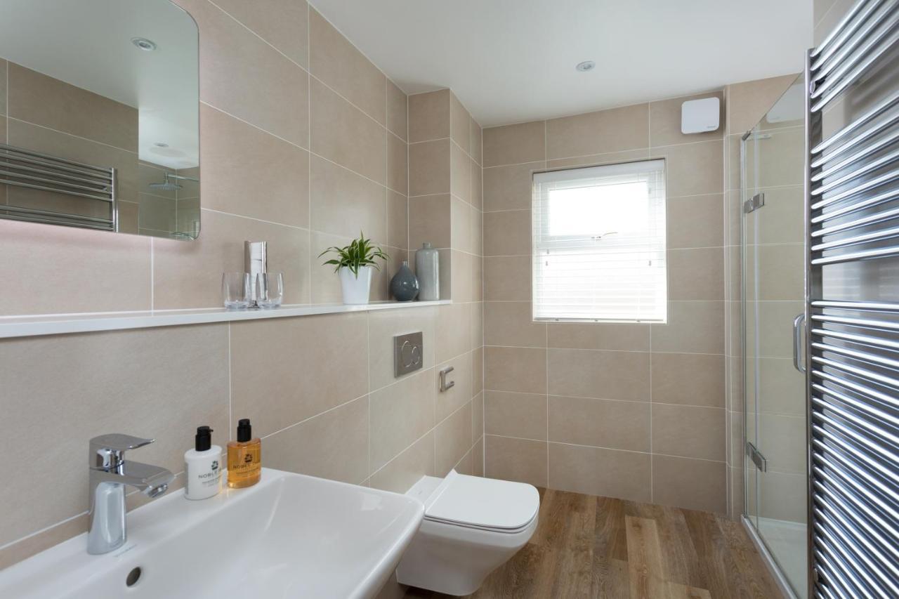 12 Pear Tree House Villa York Bagian luar foto